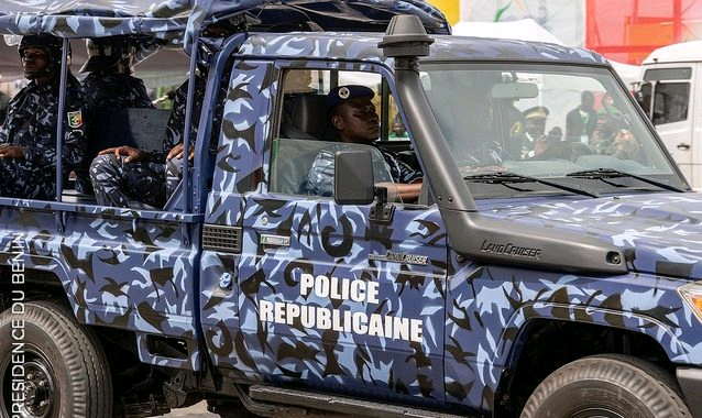 Allada : cinq présumés braqueurs interpellés à Agbanou après une opération de la police